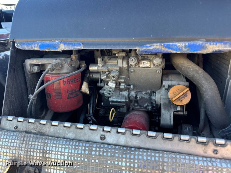 image for item DW6642 2016 Kenworth T6 semi truck