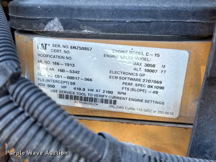 image for item DW6642 2016 Kenworth T6 semi truck