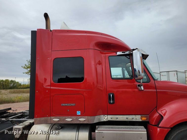 image for item DX6464 2016 International ProStar Plus 122 semi truck