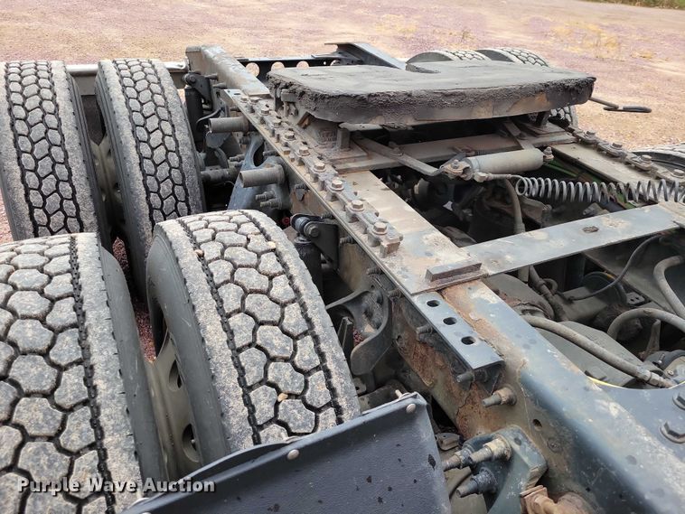 image for item DX6464 2016 International ProStar Plus 122 semi truck