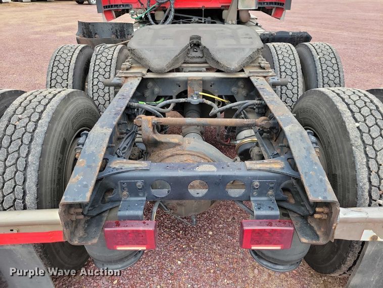 image for item DX6464 2016 International ProStar Plus 122 semi truck