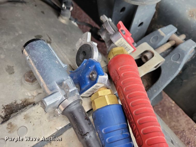 image for item DX6464 2016 International ProStar Plus 122 semi truck