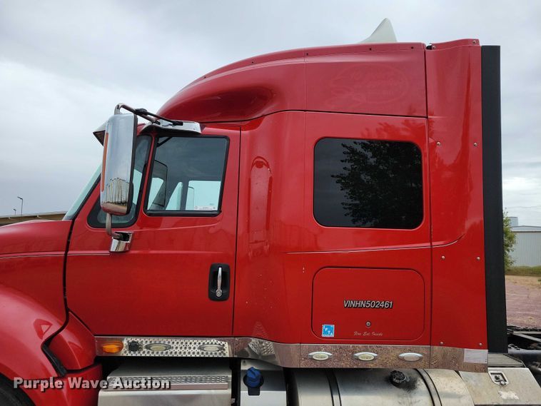 image for item DX6464 2016 International ProStar Plus 122 semi truck