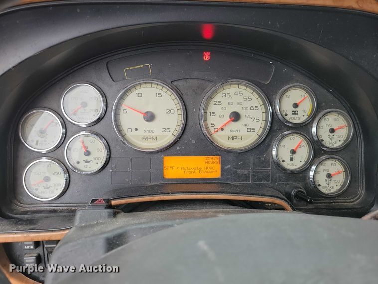 image for item DX6464 2016 International ProStar Plus 122 semi truck