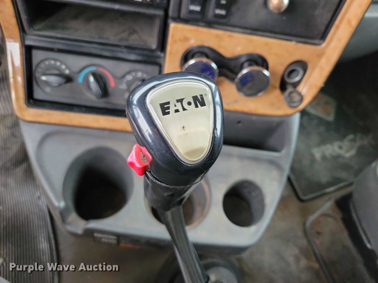 image for item DX6464 2016 International ProStar Plus 122 semi truck