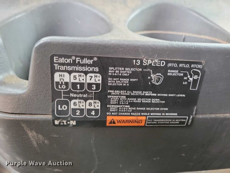 image for item DX6464 2016 International ProStar Plus 122 semi truck