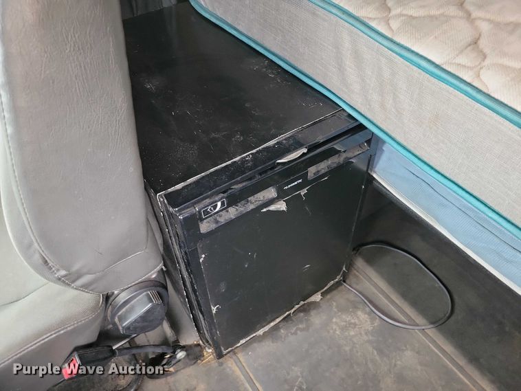 image for item DX6464 2016 International ProStar Plus 122 semi truck