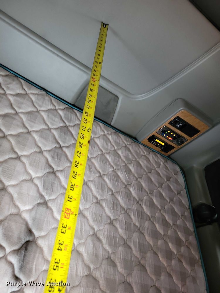 image for item DX6464 2016 International ProStar Plus 122 semi truck