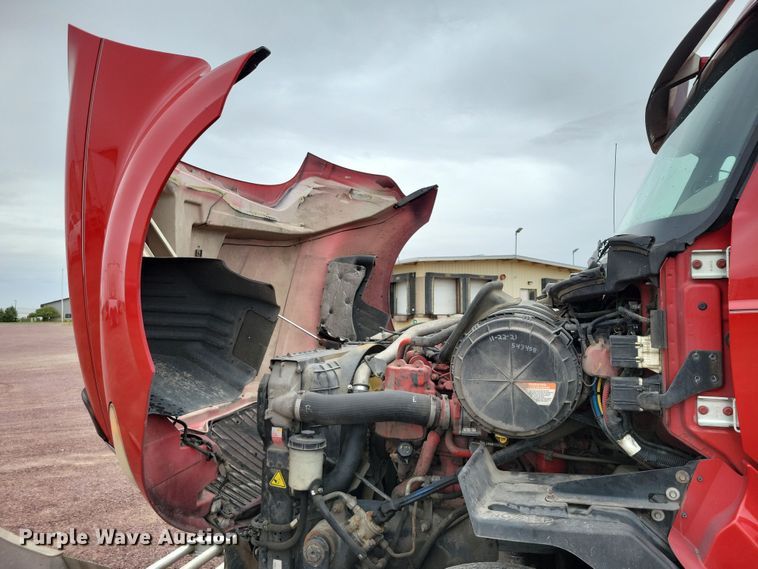 image for item DX6464 2016 International ProStar Plus 122 semi truck