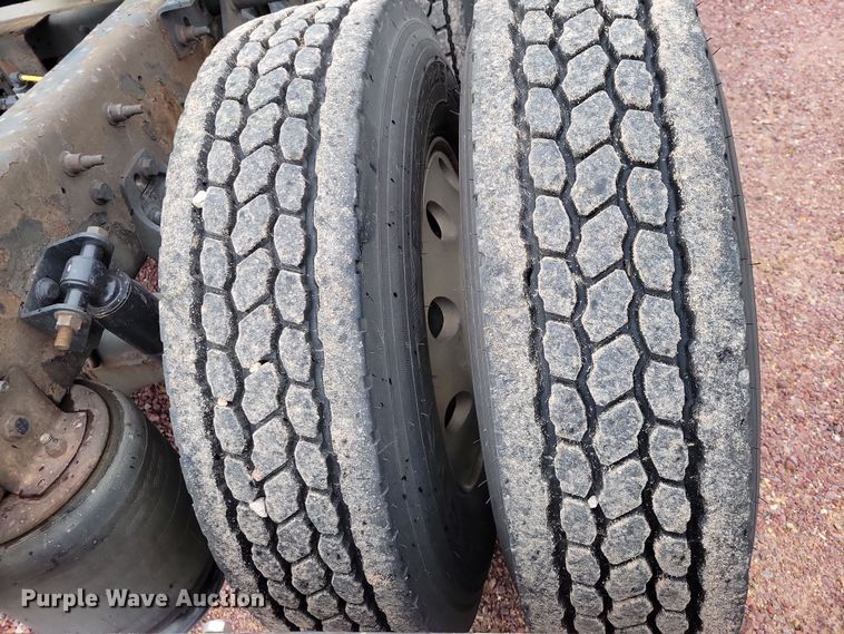 image for item DX6464 2016 International ProStar Plus 122 semi truck