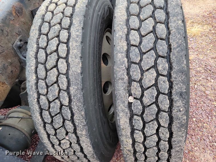 image for item DX6464 2016 International ProStar Plus 122 semi truck