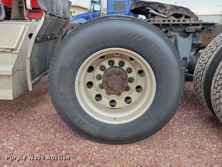 image for item DX6464 2016 International ProStar Plus 122 semi truck