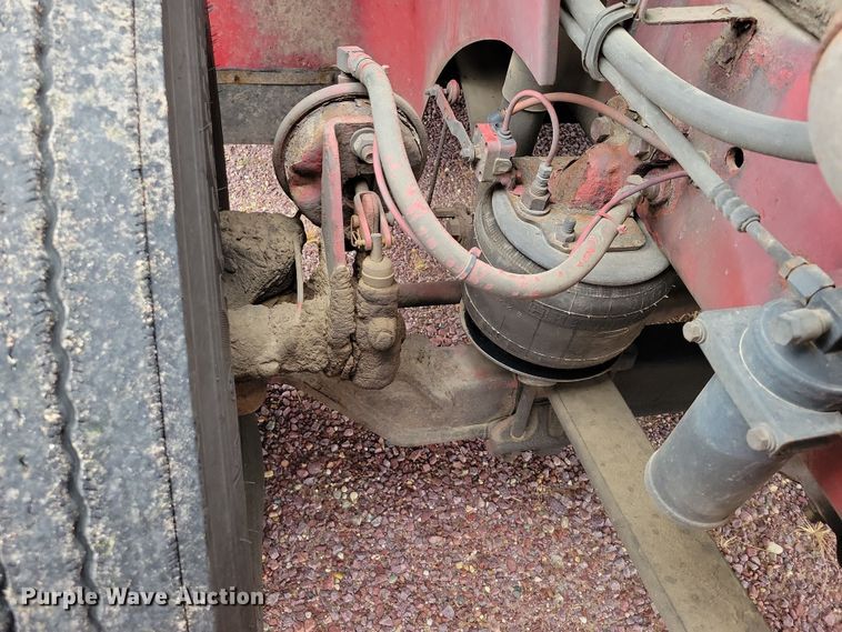 image for item DX6466 2007 International 9400i semi truck