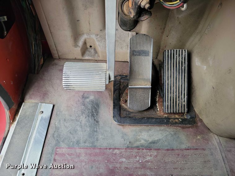 image for item DX6466 2007 International 9400i semi truck