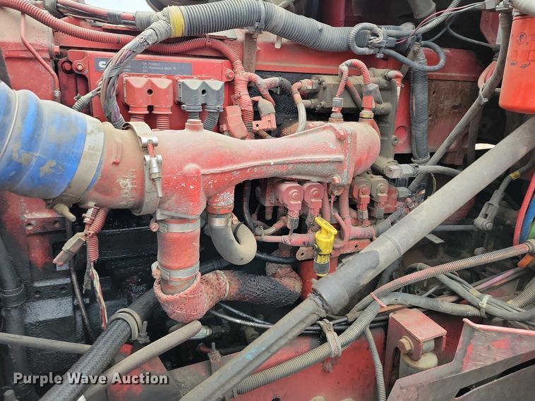 image for item DX6466 2007 International 9400i semi truck