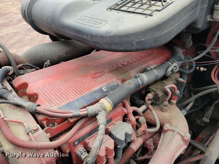 image for item DX6466 2007 International 9400i semi truck