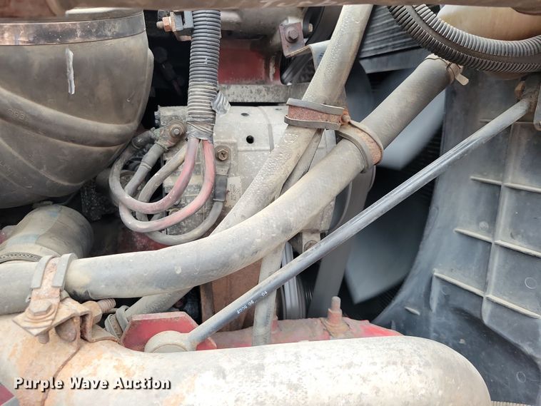 image for item DX6466 2007 International 9400i semi truck