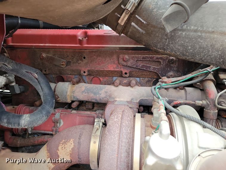 image for item DX6466 2007 International 9400i semi truck