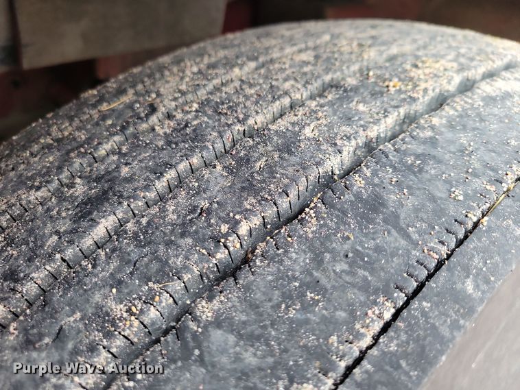 image for item DX6466 2007 International 9400i semi truck