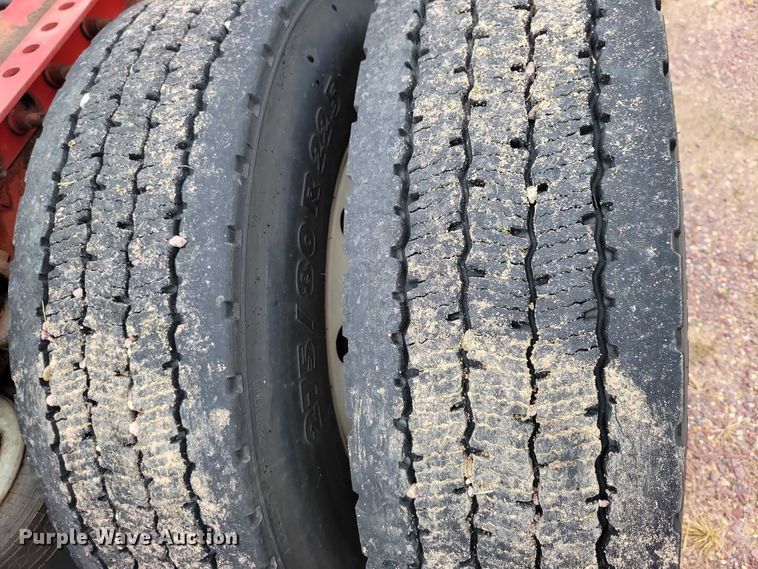 image for item DX6466 2007 International 9400i semi truck