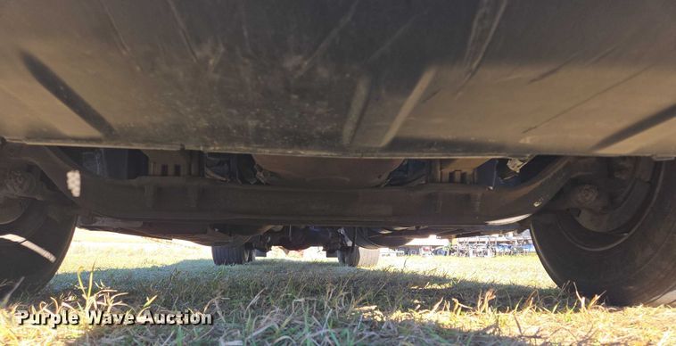 image for item DY1376 2016 Peterbilt 579 semi truck