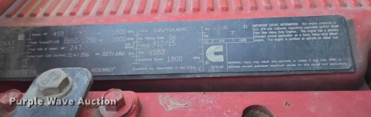 image for item DY1376 2016 Peterbilt 579 semi truck