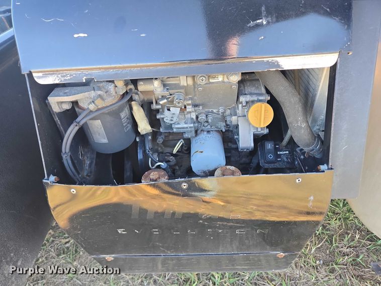 image for item DY1376 2016 Peterbilt 579 semi truck