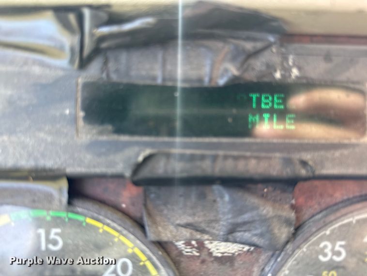 image for item DY8248 2006 Freightliner CST120 semi truck