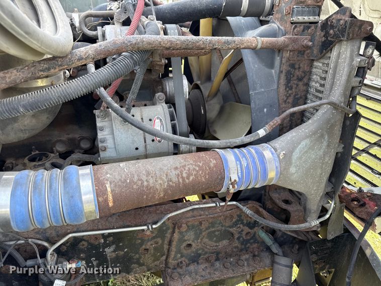 image for item DY8248 2006 Freightliner CST120 semi truck