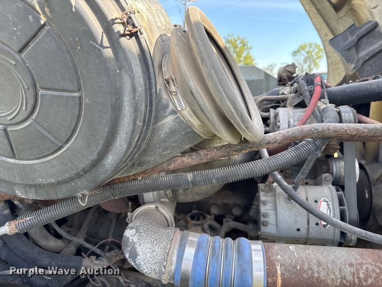 image for item DY8248 2006 Freightliner CST120 semi truck