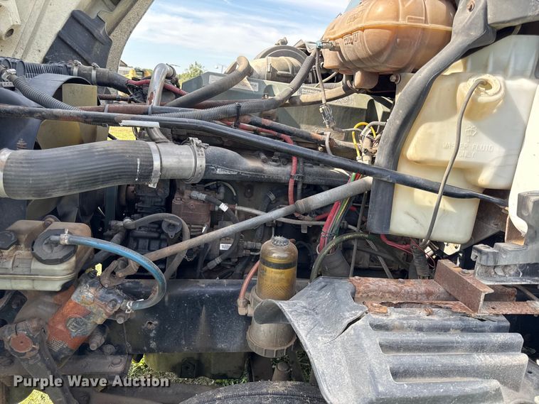 image for item DY8248 2006 Freightliner CST120 semi truck