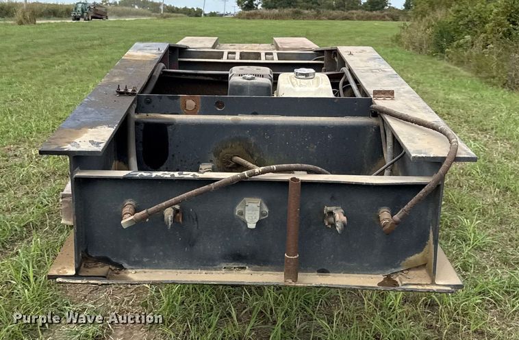 image for item DY8258 1987 Eager Beaver 40GHG/S lowboy equipment trailer