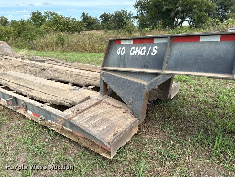 image for item DY8258 1987 Eager Beaver 40GHG/S lowboy equipment trailer