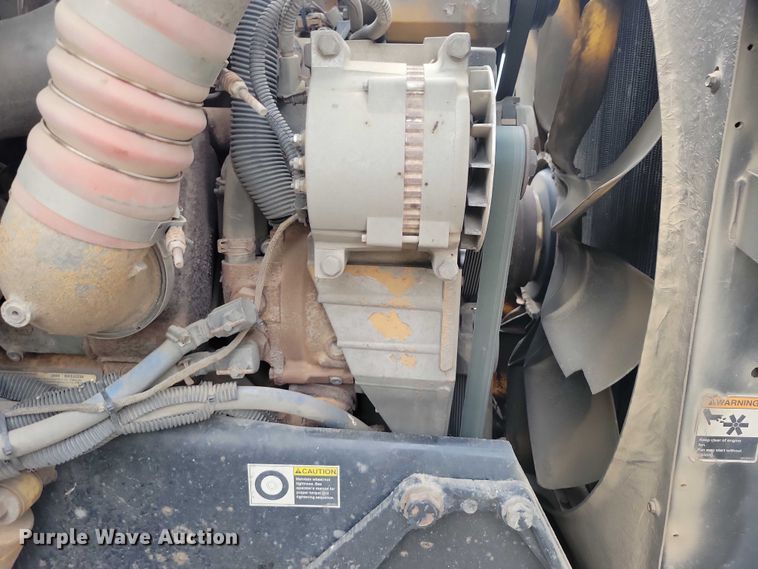 image for item DZ6718 2005 Peterbilt 387 semi truck