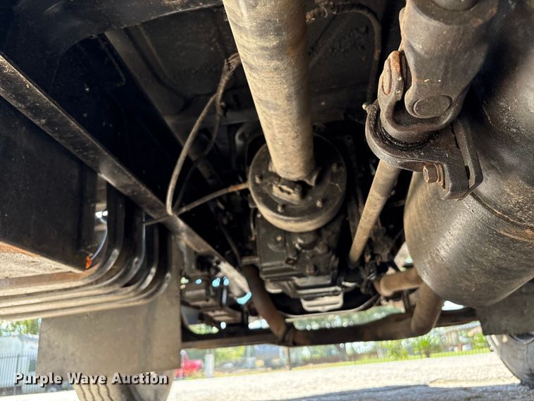 image for item EA6988 1983 International 1654 dump flatbed truck