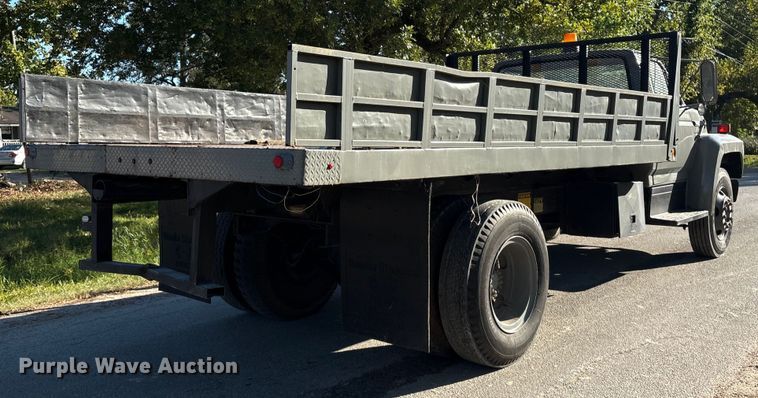 image for item EA6995 1985 Ford F700 dump flatbed truck