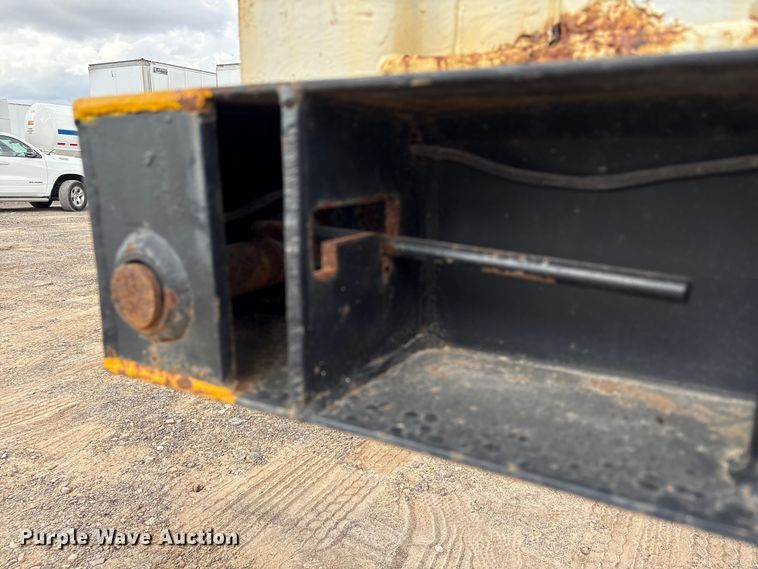 image for item EA7009 2023 Atro 2023 container trailer