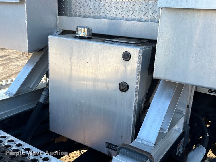 image for item EA7552 2020 Kenworth T880 semi truck