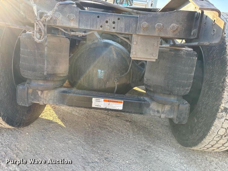 image for item EA7552 2020 Kenworth T880 semi truck