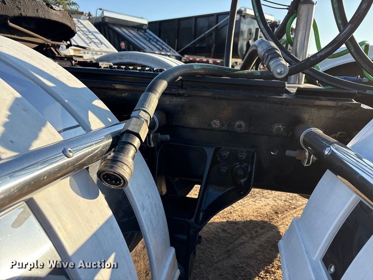 image for item EA7552 2020 Kenworth T880 semi truck