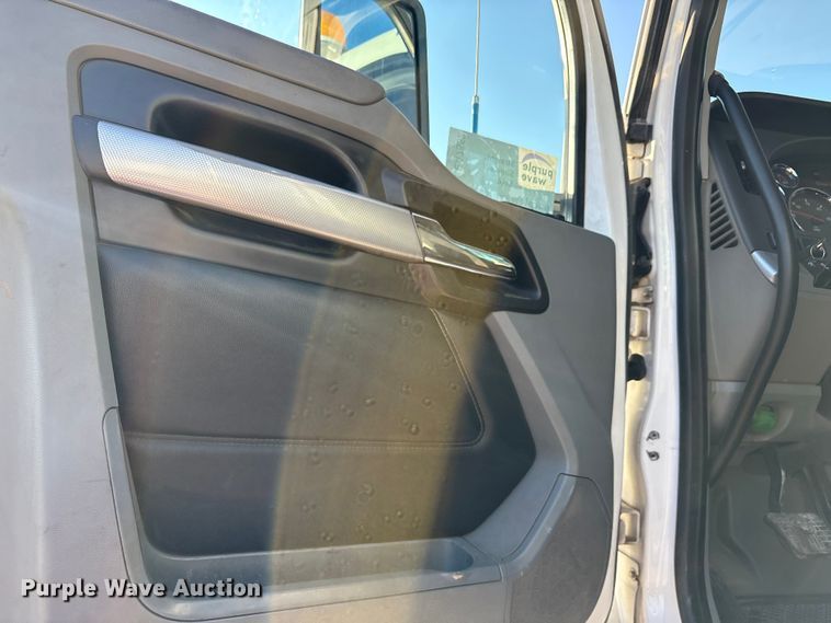 image for item EA7552 2020 Kenworth T880 semi truck