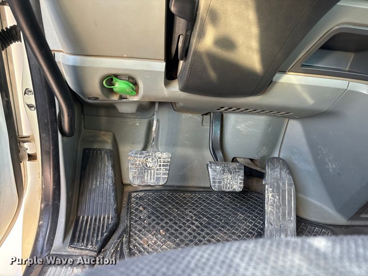 image for item EA7552 2020 Kenworth T880 semi truck