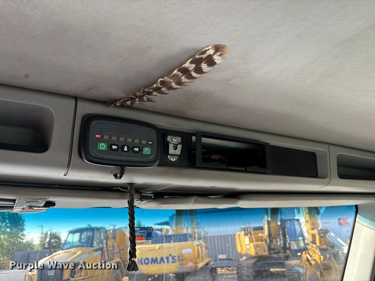 image for item EA7552 2020 Kenworth T880 semi truck