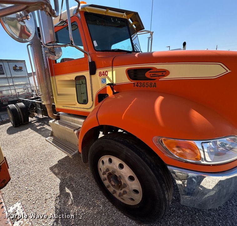 CAMIóN CHASIS 2014 PETERBILT 337