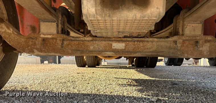 image for item EA7576 2004 Freightliner Business Class M2 fuel truck