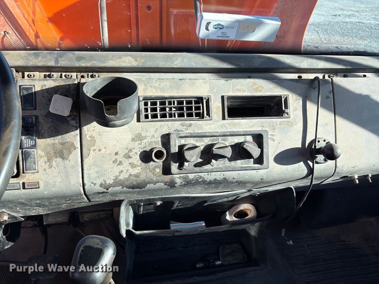 image for item EA7576 2004 Freightliner Business Class M2 fuel truck