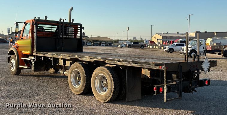 image for item EA7577 2016 Freightliner Business Class M2 flatbed truck