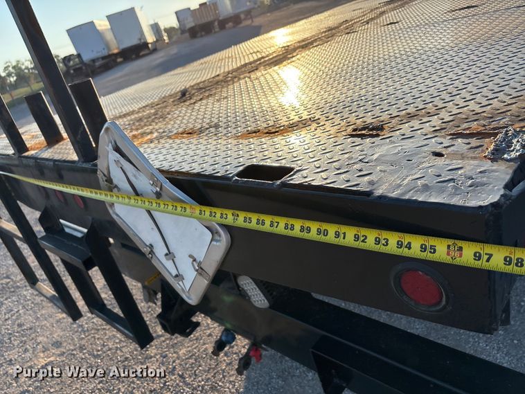 image for item EA7577 2016 Freightliner Business Class M2 flatbed truck