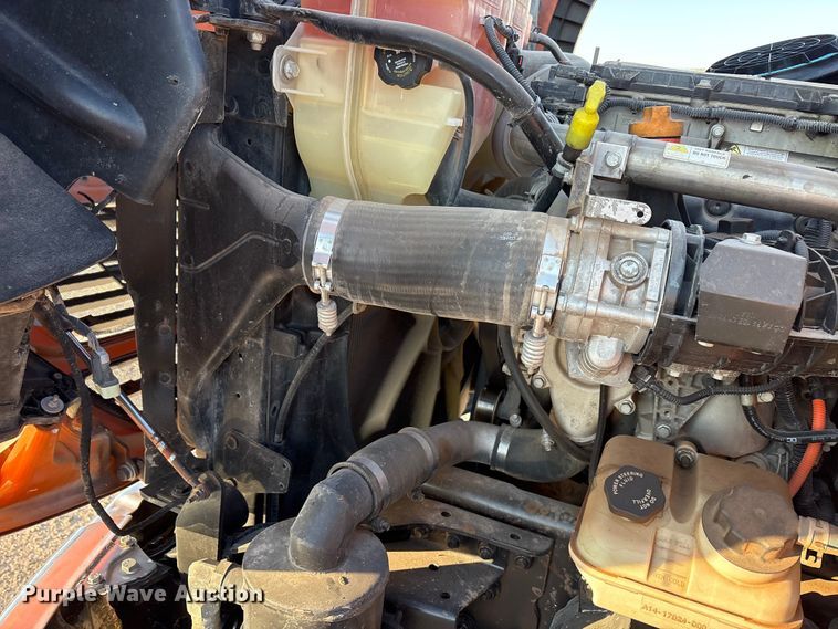 image for item EA7577 2016 Freightliner Business Class M2 flatbed truck