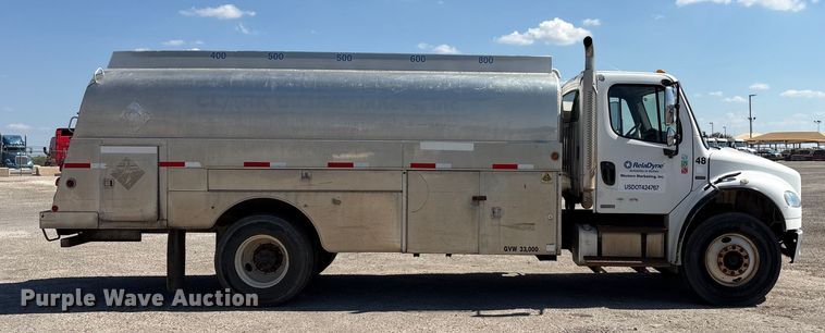 image for item EA7578 2007 Freightliner Business Class M2 fuel truck